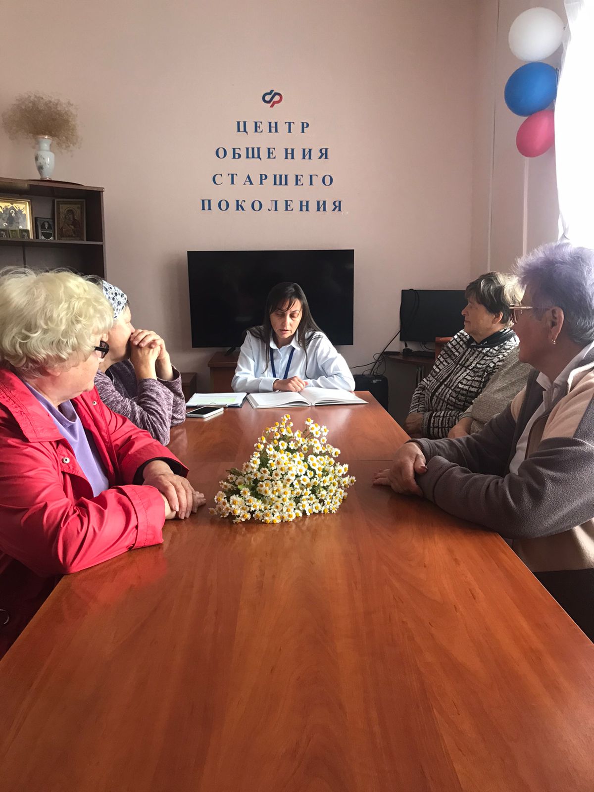 Сегодня в Центре общения старшего поколения на базе клиентской службы Большеберезниковского района ОСФР по Республике Мордовия состоялось мероприятие, посвящённое Дню ветеранов боевых действий.