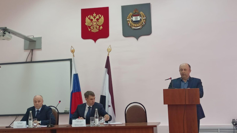Администрация района информирует о проведении сессии!. Администрация района информирует о проведении сессии!.
