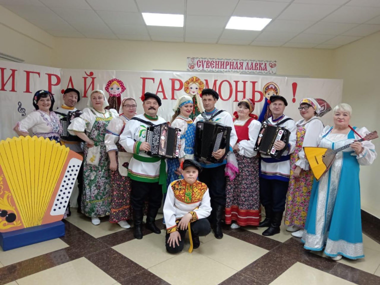 Конкурс народного творчества "Играй, гармонь!". Конкурс народного творчества "Играй, гармонь!".